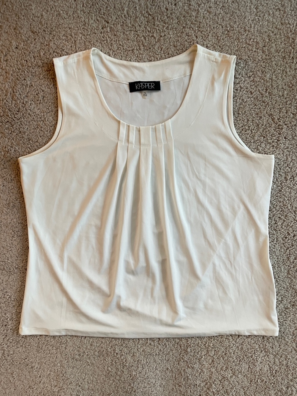 Kasper White Cream Pleated Scoopneck Sleeveless Blouse Top Size Petite XL